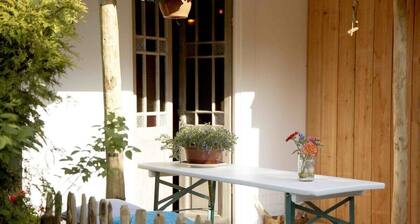 Mediterranean apartment of Guesthouse In the Monkey - Casa de Familia - Hart Bergen