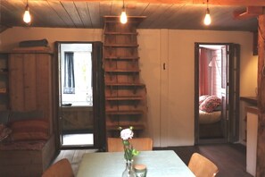 Dining - Mediterranean apartment of Guesthouse In the Monkey - Casa de Familia - Hart Bergen (Bergen)