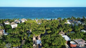 Beach nearby, white sand - Casa Florentina (Tulum)