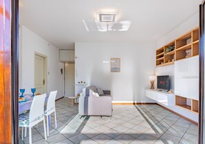 Living area - *Rooftop Pool* · Apartment 150m from the Sea (Marina di Pietrasanta)