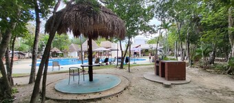 2-bedroom apartment in gorgeous Puerto Morelos with AC