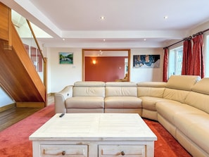 Unclassified image, 4 of 39, button - NEW - Luxury Home w/ HotTub, Cinema & Firepit (Chestfield)