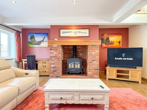 Unclassified image, 5 of 39, button - NEW - Luxury Home w/ HotTub, Cinema & Firepit (Chestfield)