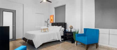 2 habitaciones, escritorio, wifi gratis y ropa de cama