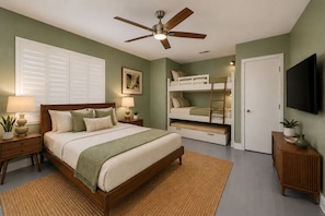 4 bedrooms, iron/ironing board, travel cot, free WiFi - Waterfront 4 BR w/ Pool 15 min to IMG/AMI (Bradenton)