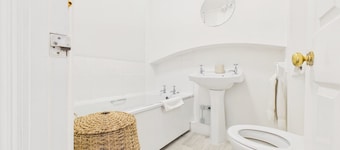 Falmouth Town Centre Apartment | Sleeps 4