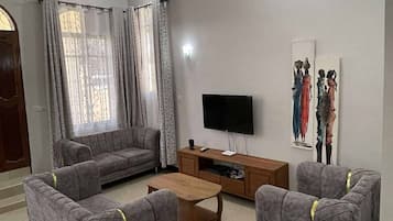 Biệt thự, 4 phòng ngủ, phù hợp cho người khuyết tật | Khu phòng khách