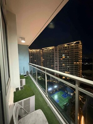 Property grounds - The Bawhaus at Maldives Tower Azure (Parañaque)