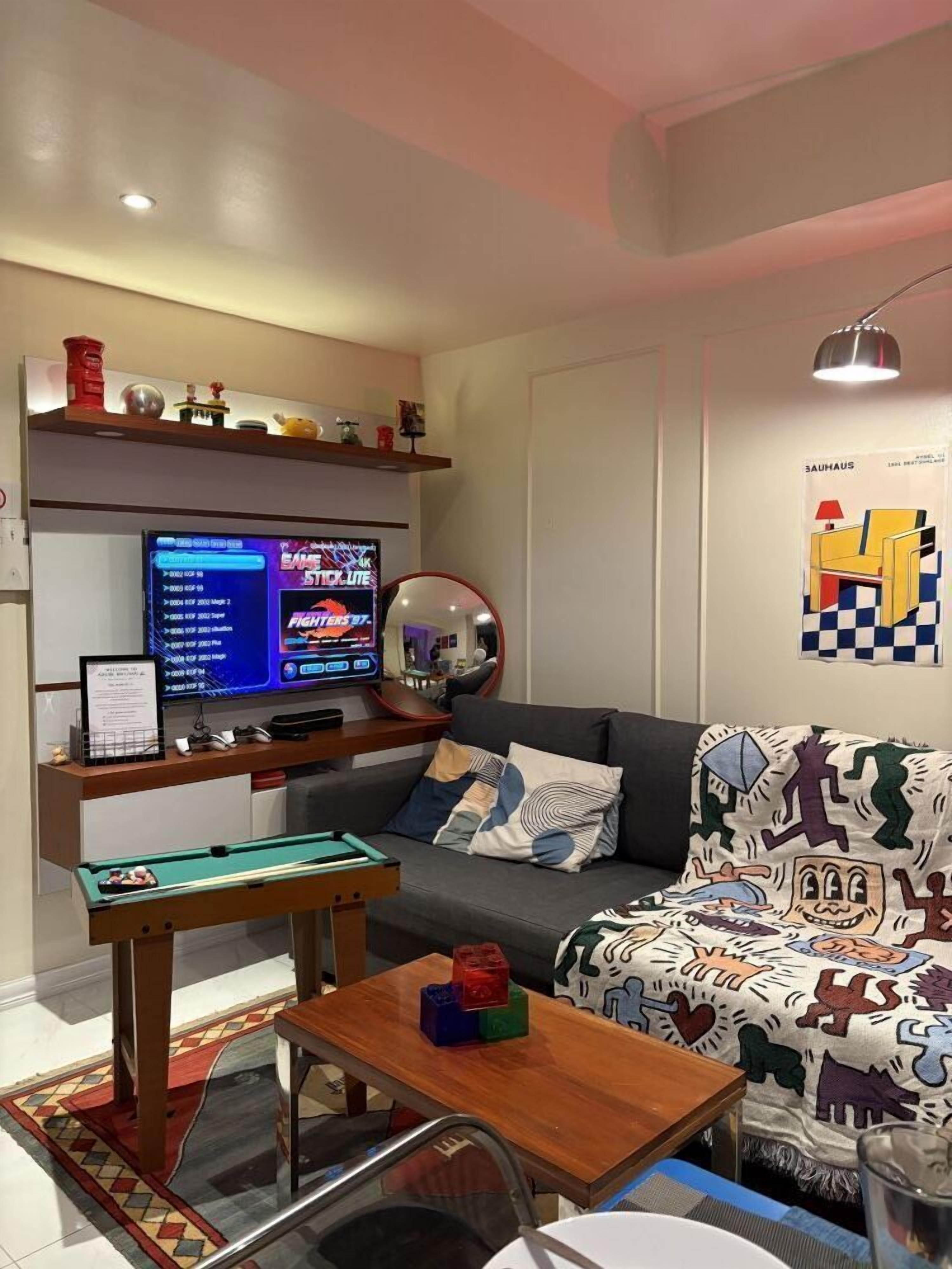 TV, videogiochi, libri