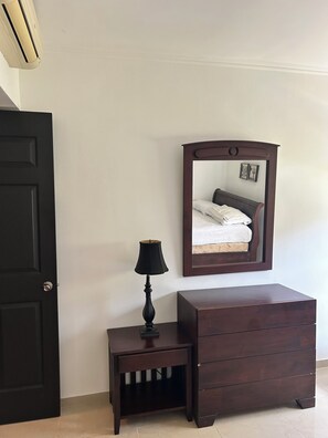 2 bedrooms, WiFi, bed sheets - Cozy condo in Central Tamarindo w/ pool, 6m walk to beach (Tamarindo)