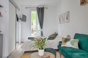 Free WiFi, bed sheets - Studio Vanille - À 15 min de Paris (d700a61b-feee-42d4-aa53-260f9b6ccebf)