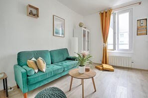 TV - Studio Vanille - À 15 min de Paris (d700a61b-feee-42d4-aa53-260f9b6ccebf)