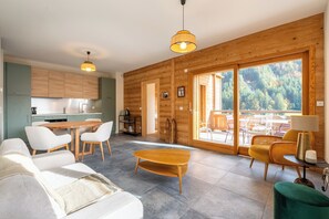 Living area - Cosy Angelus, 4-person apartment 5 minutes from the slopes, mountain view terrace, parking. (Saint-Jean-de-Sixt)
