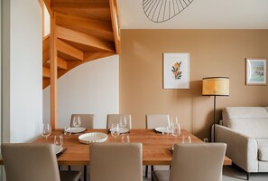 Dining - Gites Les Ebihens - Pierres Sonnantes (Saint-Cast-le-Guildo)