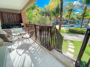 Family Apartment | Outdoor dining - Beach Living Pe na Areia por Be My Guest (Aquiraz)