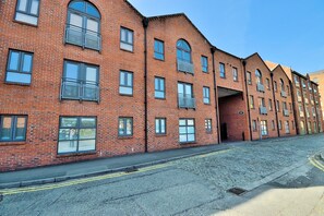 Exterior - Bakers Court by Guestz (Chester)