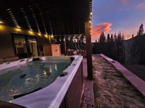 Terrace/patio - Luxury Cabin | XL HotTub | 12 Mi to Breckenridge (Fairplay)