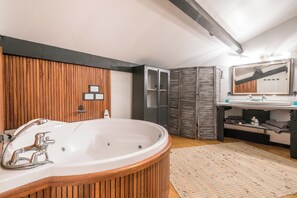 Bathroom - CHALET Grand gite 21 pers ( up to 43 Pers)Spa Swimming pool Indoor Panorama (Lasserre)