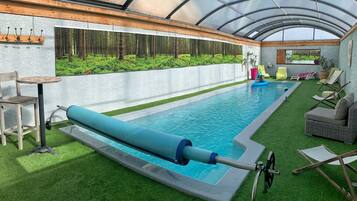 Piscine couverte, piscine extérieure