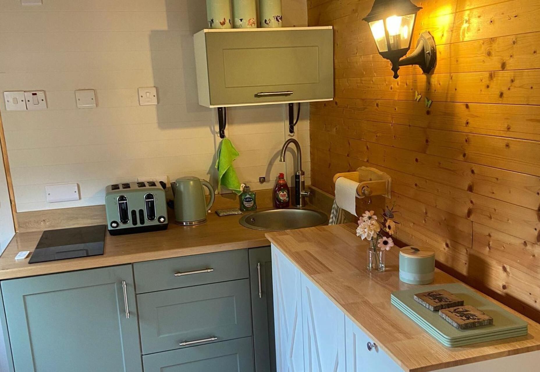 Fridge, microwave, stovetop, electric kettle