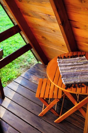 Bungalow, lanai, vista a la montaña | Terraza o patio