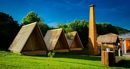 Rooms & Glamping Lana Haus