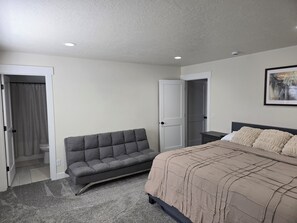 6 Schlafzimmer, Bügeleisen/Bügelbrett, WLAN, Bettwäsche