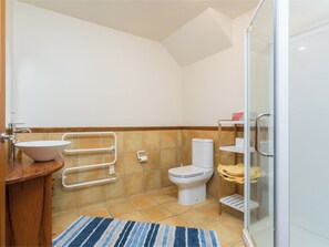 Bathroom - La Belle Maison - Ruakaka Apartment (Ruakaka)