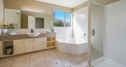 Vintners - Marlborough Holiday Home