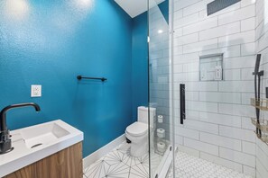 Bathroom - Lovely 4-bedroom house with AC in enchanting San Antonio (San Antonio)