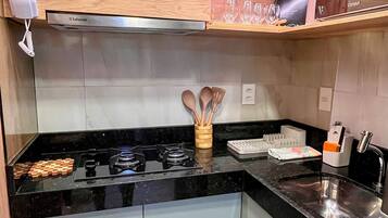 Deluxe Apartment | Private kitchen