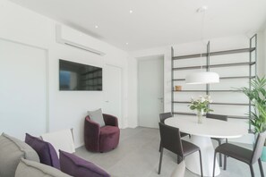 Dining - Valarin Varenna, Luxury Apartment & Wellness (Vercana)