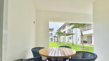 Comfort-Apartment | Speisen im Freien