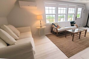 TV - Sutherland House Seaview, Lea (Green Gables)