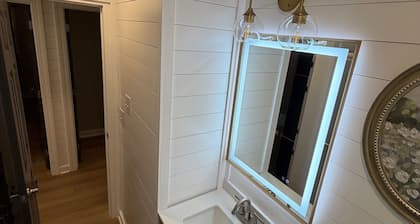 The Beautiful 9G Lodge West Virginia - Next To Trails ALL NEW 3BR