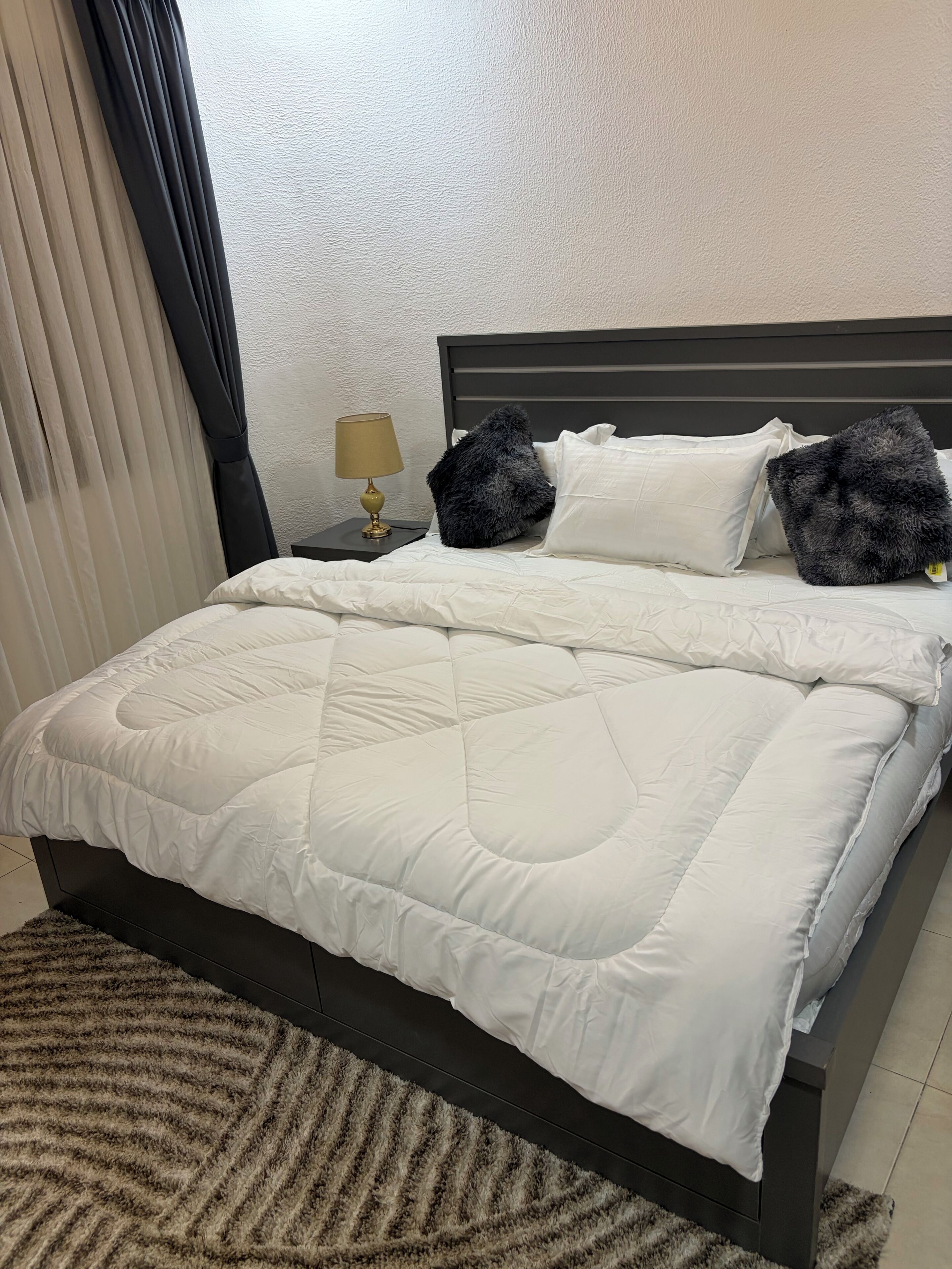 3 bedrooms, desk, iron/ironing board, free WiFi