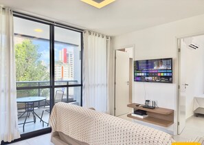 Basic Apartment | Living area - Jsmart Dom (Fortaleza)