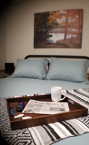 2 bedrooms, iron/ironing board, WiFi, bed sheets