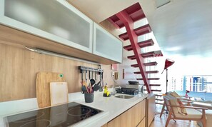 Basic Apartment | Private kitchen | Cookware/dishes/utensils - Loft Praia - Meireles (Fortaleza)