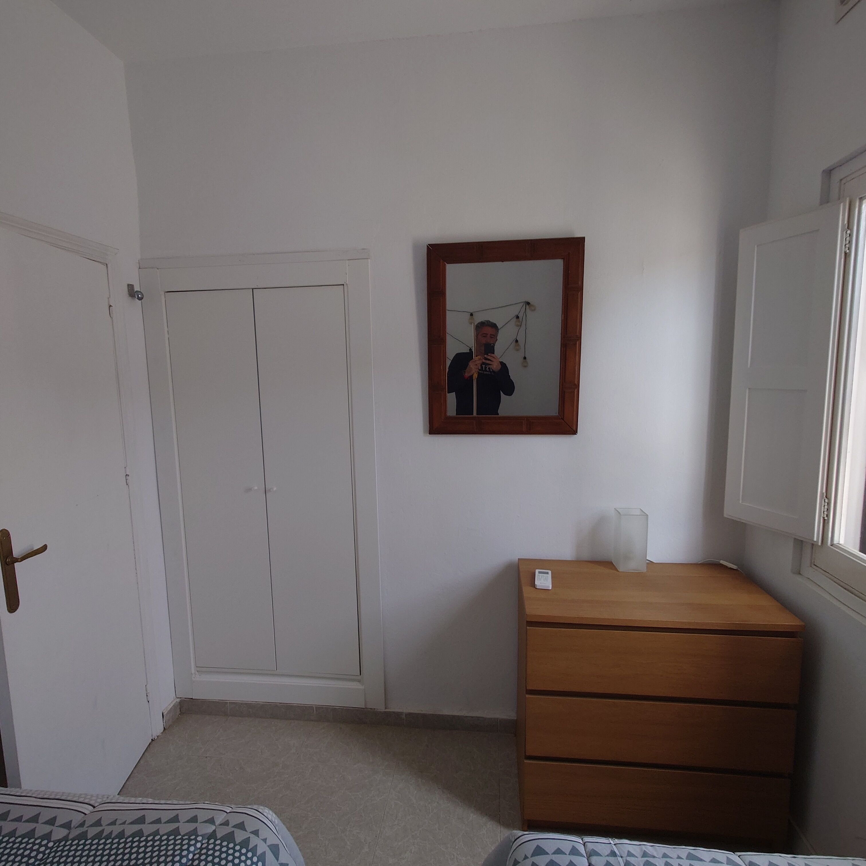 3 dormitorios, tabla de planchar con plancha, Internet y ropa de cama
