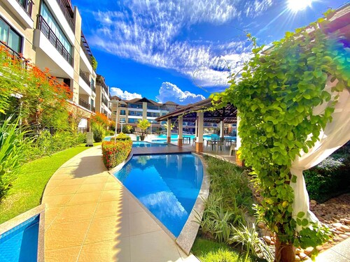 Condominio Mediterranee Residence por Be My Guest