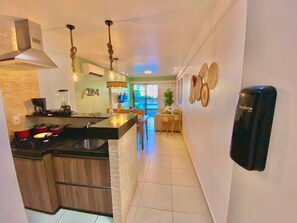 Departamento básico | Cocina privada