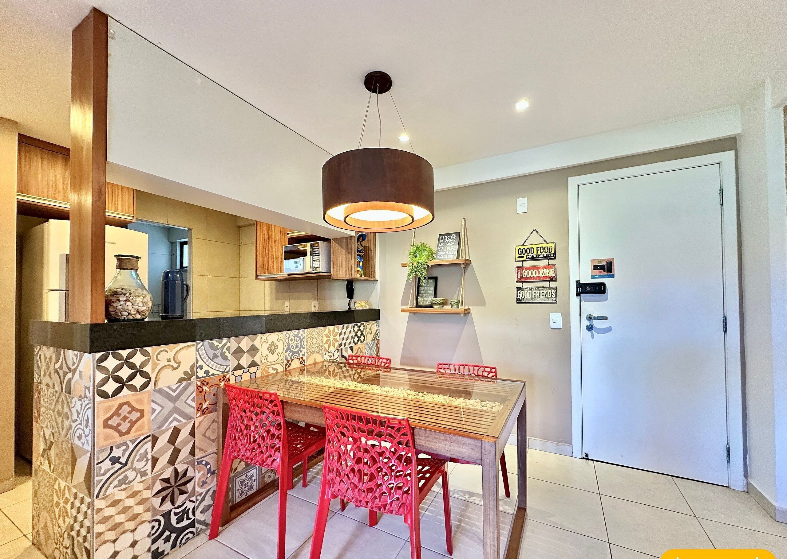 Basic Apartment | Dining