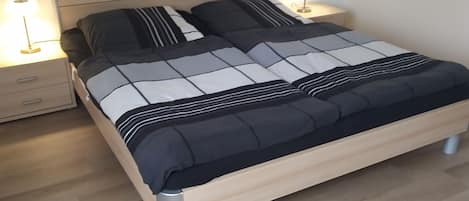 2 bedrooms, WiFi, bed sheets