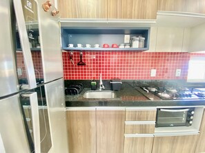 Basic Apartment | Private kitchen - Condominio Portal das Dunas (Aquiraz)