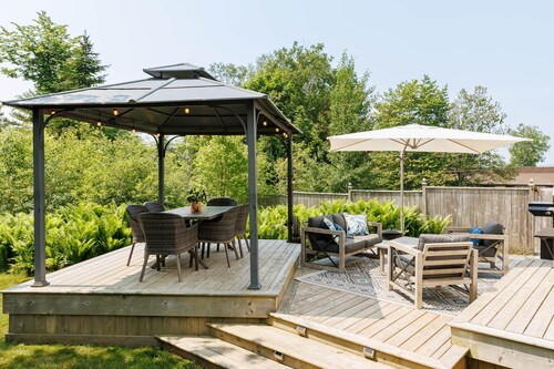 Lewis Point Charlottetown Retreat