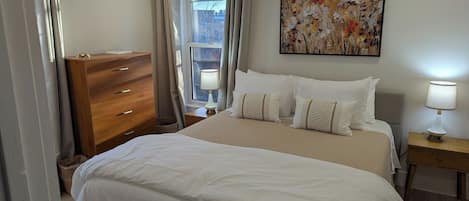 2 bedrooms, iron/ironing board, Internet, bed sheets