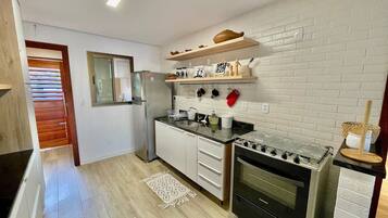 Basic Apartment | Private kitchen