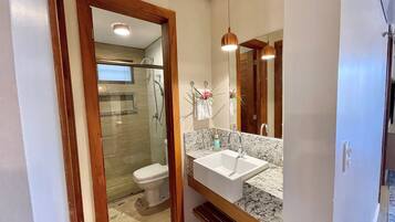 Apartamento básico | Banheiro