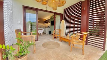 Apartamento básico | Opções para refeição ao ar livre
